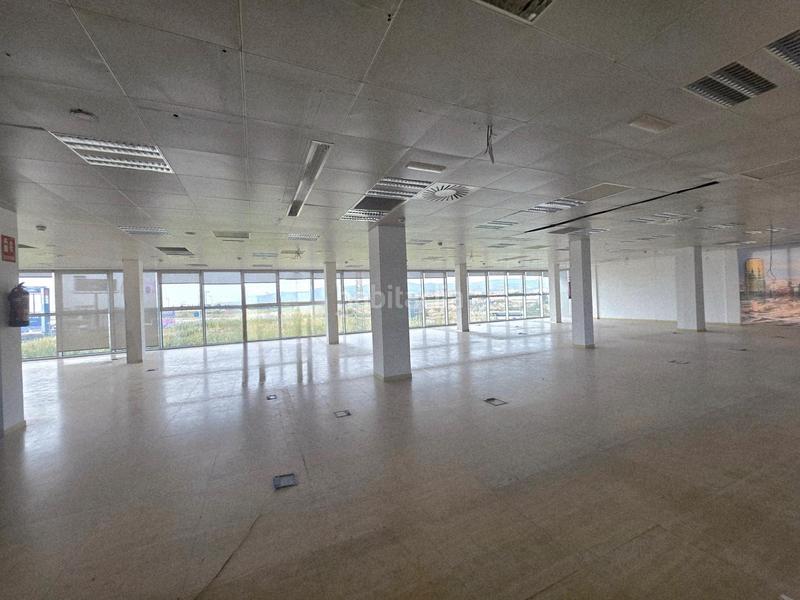 Foto dd5f81ce-0803-4eba-9d9c-801a4c58116e. Location bureau avec chauffage dans Sant Cosme-La Granja Prat de Llobregat (El)