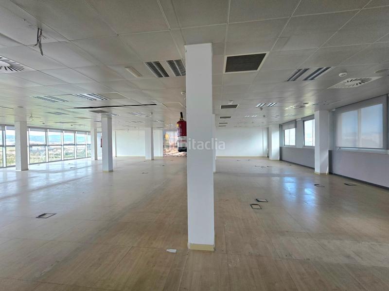 Foto ded5f4fb-8a10-4c78-ac76-3f5ccc28f00b. Location bureau avec chauffage dans Sant Cosme-La Granja Prat de Llobregat (El)