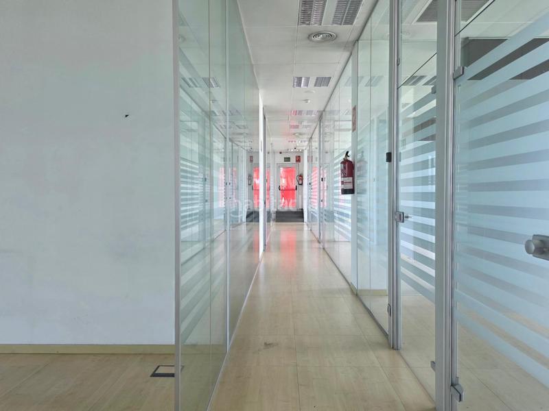 Foto 633e0c4a-c697-45f0-ab77-70bdaf2b5c78. Rent office space with heating in Sant Cosme-La Granja Prat de Llobregat (El)