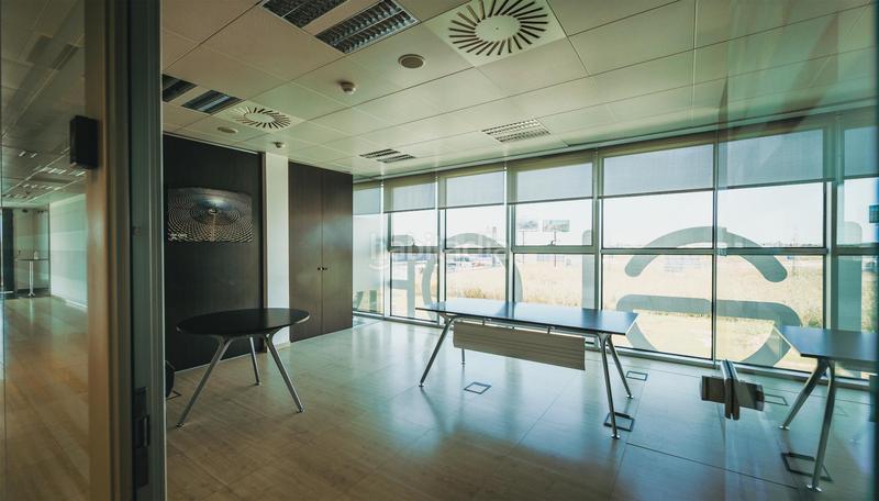 Foto 85f379f0-8a4a-4501-894f-db950bfcf513. Rent office space with heating in Sant Cosme-La Granja Prat de Llobregat (El)