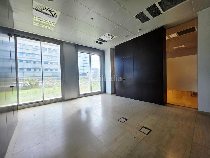 Foto c4631079-8c2b-4271-acf3-3b290837daa7. Rent office space with heating in Sant Cosme-La Granja Prat de Llobregat (El)