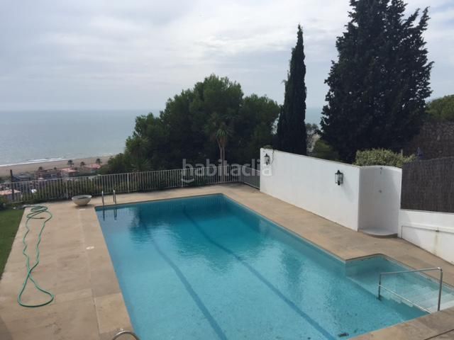 Foto ef1badbb-610b-4257-b6f3-d0feca030e51. Chalet magnífica villa señorial con vistas panorámicas sobre el mar mediterráneo en Castelldefels