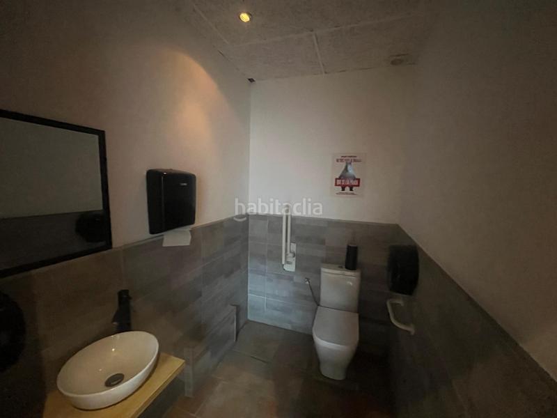 Foto b93c4ea6-9690-470c-9d40-a0e4d04f9b4f. Rent business premise in Centrevila Vilanova i la Geltrú