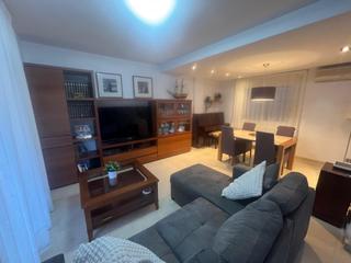 Semi detached house in Montmar