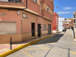 Planta baixa  Carrer mur de les ànimes. Vivienda en planta baja