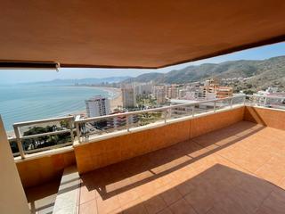 tic en Carrer ciutats unides 2. Atico en primera linea de playa