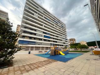 Pis en Plaa enric valor 4. Cerca del mar