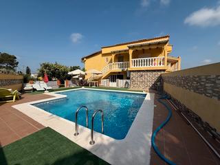 Chalet à Plaça poligono 12 52. Chalet adosado en  la murta - alzira