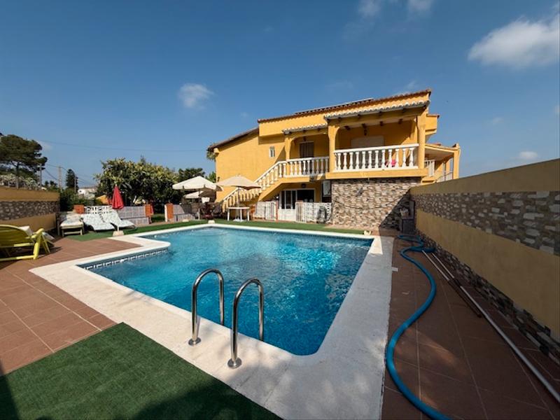 Foto 0635db2d-5607-4b13-9aa0-db8951f0ea86. Chalet in plaça poligono 12 52 in Urbanitzacions i Pedanies Nord Alzira