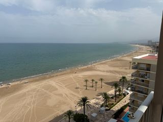 Apartament en Avenida castell� 4. 1� linea del mar