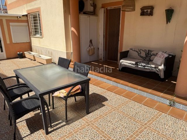 Foto c8d82d03-0372-418e-906f-3518a16c491a. Casa adossada a El Marenyet Cullera