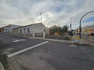 Terreny residencial a Calle nieto urrea-m.marfagones 1. Solar urbano directo
