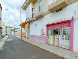 Local Comercial en Calle Explorador Oquendo-P.Estr 28