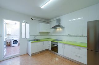 Appartamento in Calle explorador oquendo 26. Piso único en pozo estrecho