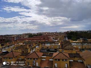 Reihenhaus in Alfafar. Casa adosada con 3 habitaciones con parking y aire acondicionado