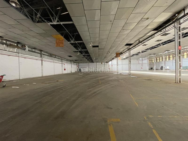 Foto 64b2562e-5e65-4d4f-8dfd-e91da7e695d9. Bâtiment à usage industriel dans carrer pintor segrelles 4 dans Alfafar