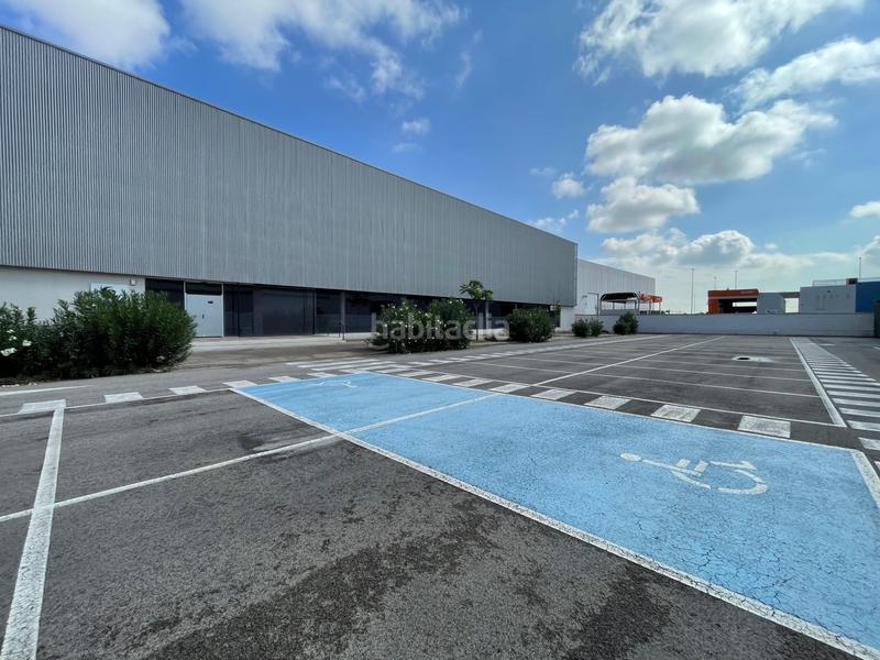 Foto 9052614c-fa84-4ddc-a830-dcea833e24a9. Bâtiment à usage industriel dans carrer pintor segrelles 4 dans Alfafar