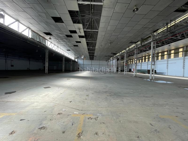 Foto 9b3076c0-7a71-4c75-9836-9ff0307e5c9a. Bâtiment à usage industriel dans carrer pintor segrelles 4 dans Alfafar