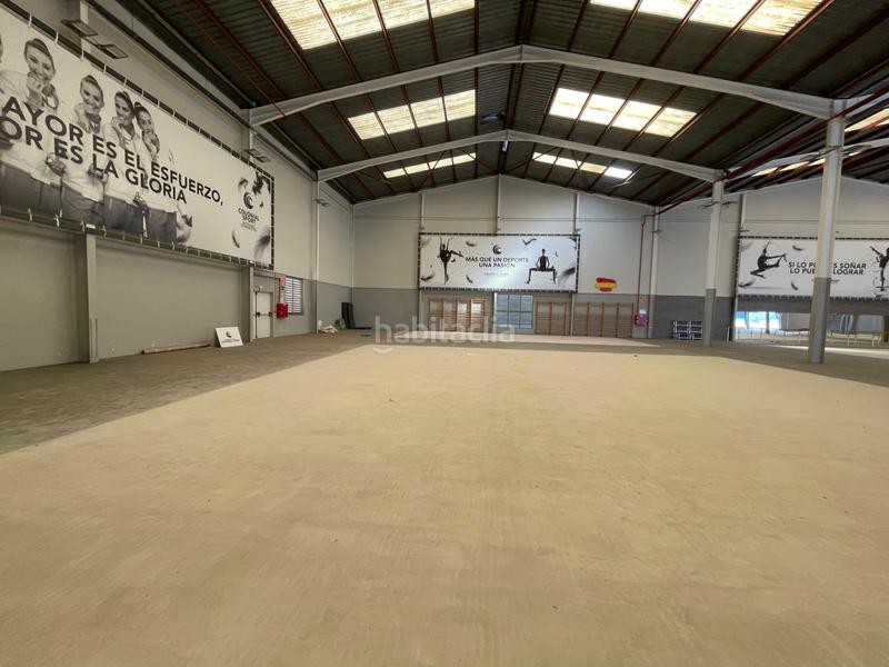 Foto e2e51f5b-cb4e-48d4-95d5-7d3efca61211. Bâtiment à usage industriel dans carrer pintor segrelles 4 dans Alfafar