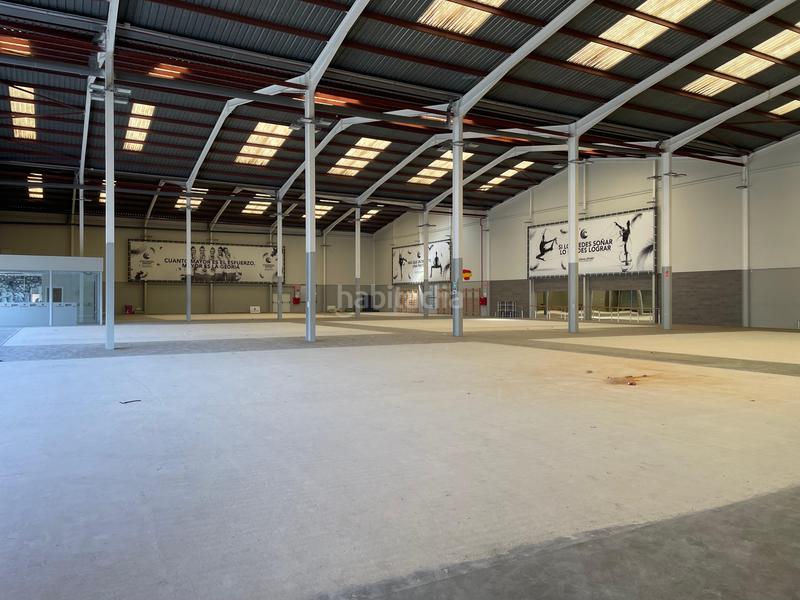 Foto e75d182c-bc00-4ceb-9834-7b8ae6a05e04. Bâtiment à usage industriel dans carrer pintor segrelles 4 dans Alfafar