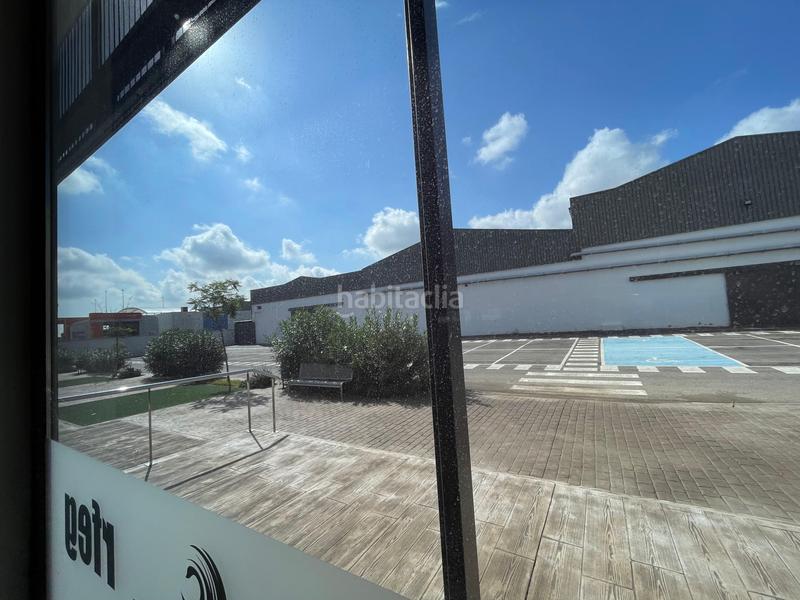 Foto 70155b1c-30f5-44d4-b0aa-7db4c72350c6. Edificio in carrer pintor segrelles 4 in Alfafar