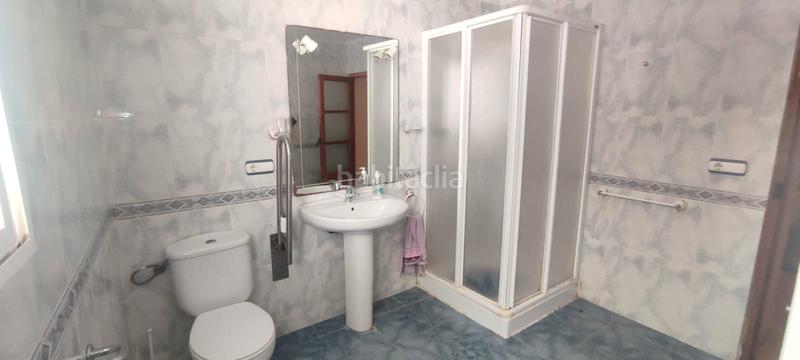 Foto f754e1cc-4060-4bf4-975c-e329a755d486. Casa con camino parcheggio in Chilches