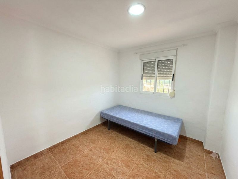 Foto a4386a48-d2b1-4c40-ab48-ba7b93fa0ca2. Xalet amb xemeneia piscina a Cheste