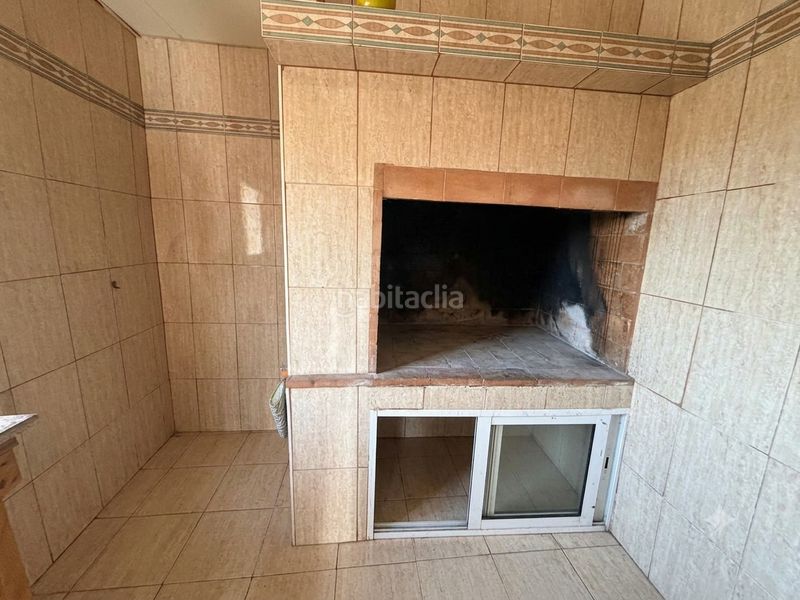 Foto b5557107-ce88-4724-b37c-15f295184fa4. Xalet amb xemeneia piscina a Cheste