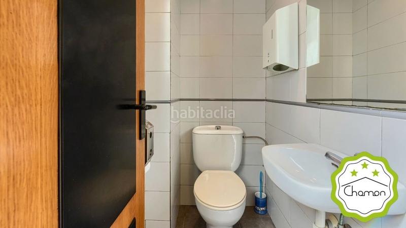 Foto 9dc26d77-5488-4ad9-9d47-c81c35eb9579. Local comercial a Azeta - Abatxolo Portugalete