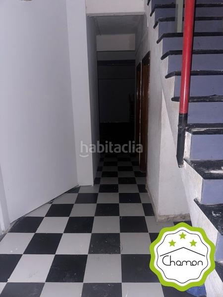 Foto b730bf0b-2669-4ad9-b918-b5098f6b1e6d. Local comercial en Abandoibarra - Guggenheim Bilbao