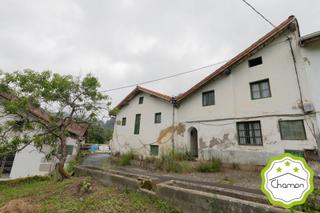 Masia a Guizaburuaga