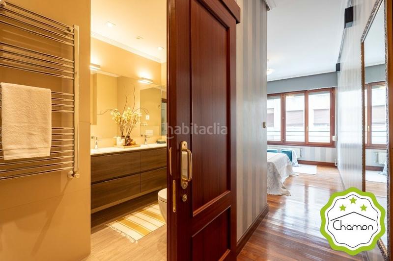 Foto ad382f3b-f8a3-41ad-be36-86996e60b5ec. Pis amb calefacció aparcament a Sabino Arana-Jesuitas Bilbao