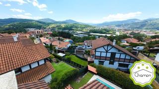 Chalet in Galdakao. Descubre tu refugio romántico en galdakao!