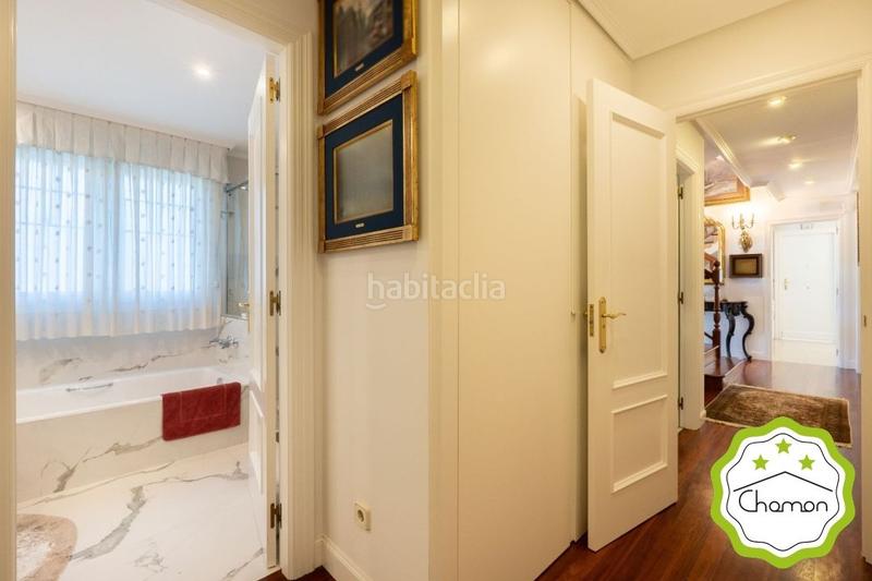 Foto 7c19e12b-2caf-4593-8968-5baa61bc45dd. Casa amb calefacció aparcament a santa maría de Getxo Getxo
