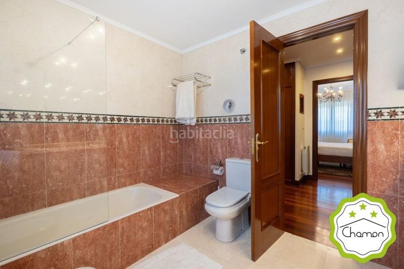 Foto 179da246-0bb7-4703-adf6-18b89e3212e6. House with heating parking in santa maría de Getxo Getxo