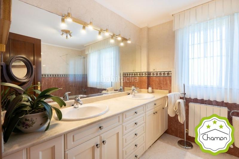 Foto a4e50e99-89d3-4ef9-a426-4390108b01fd. House with heating parking in santa maría de Getxo Getxo