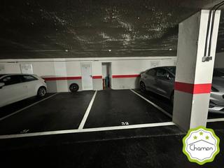 Autoparkplatz in Neguri