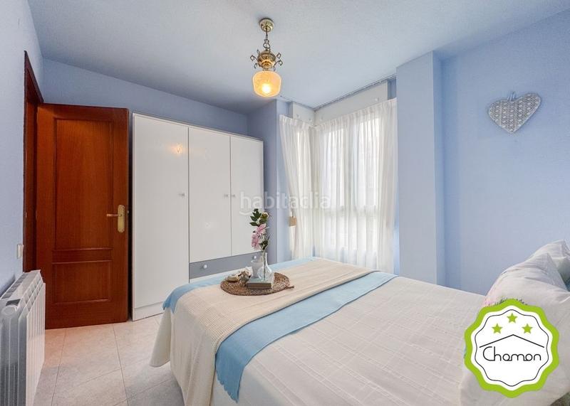 Foto 08a30b9d-ec35-4d0d-b6e6-2be05db1a3b1. Etagenwohnung mit heizung parking in Tregadín Noja