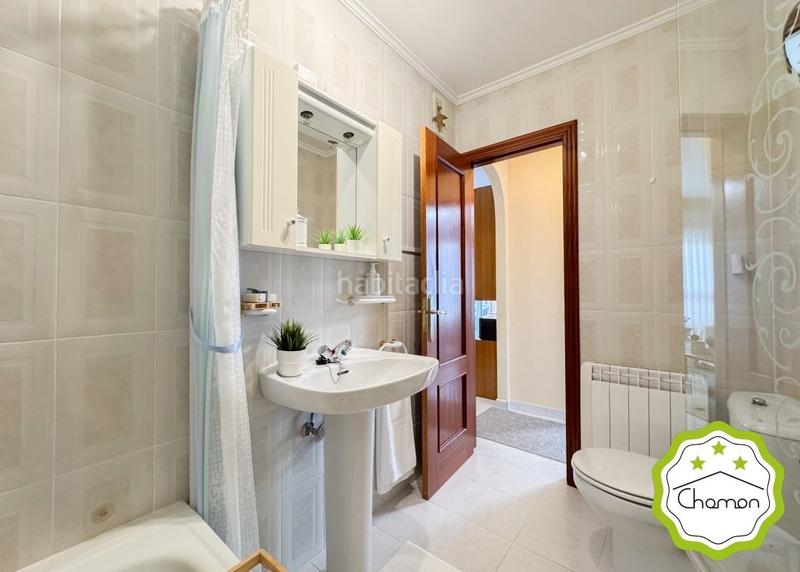 Foto ce8e9f84-6865-4281-91b4-583dbeb42e4b. Etagenwohnung mit heizung parking in Tregadín Noja