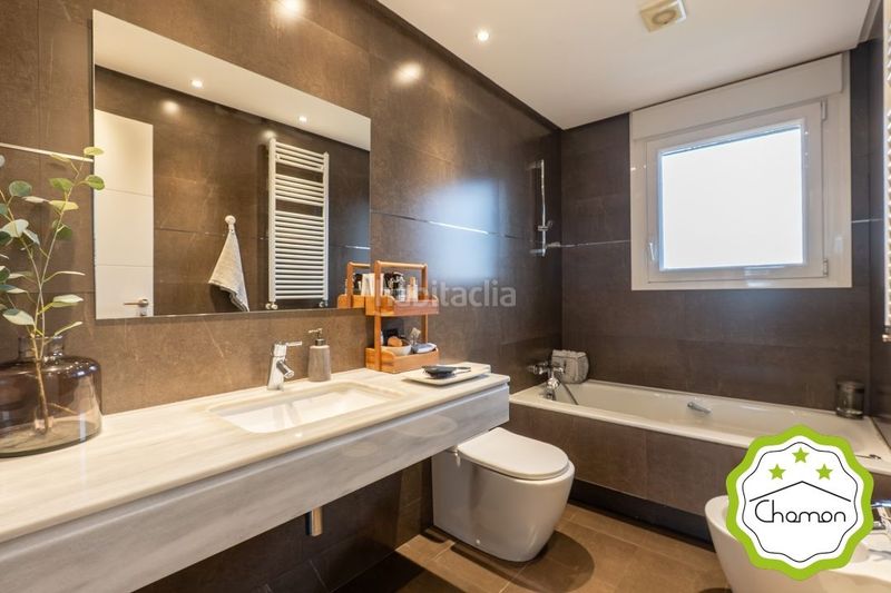 Foto 4fa06690-decc-4896-98db-a738f48e69bf. Casa adossada amb calefacció aparcament a Artatzu - Larraskitu Bilbao