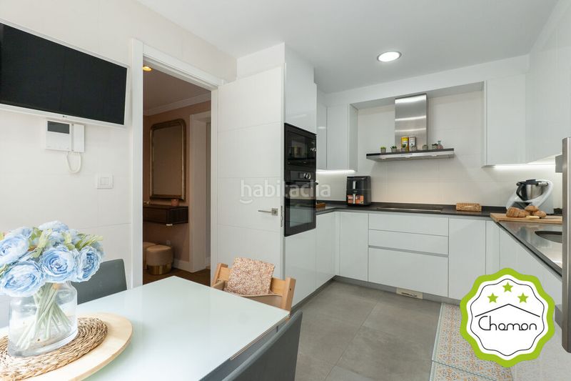 Foto f5e2fdb4-c130-4a93-bf7e-a4d874e30e4f. Casa adossada amb calefacció aparcament a Artatzu - Larraskitu Bilbao