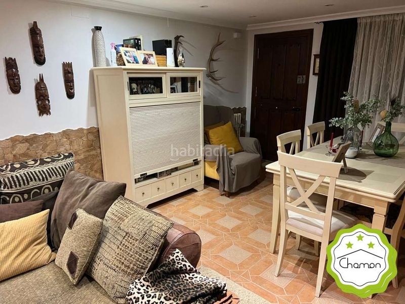 Foto a3bb3fc8-50d6-4701-8476-15be93a5efb0. Casa amb calefacció a Lena