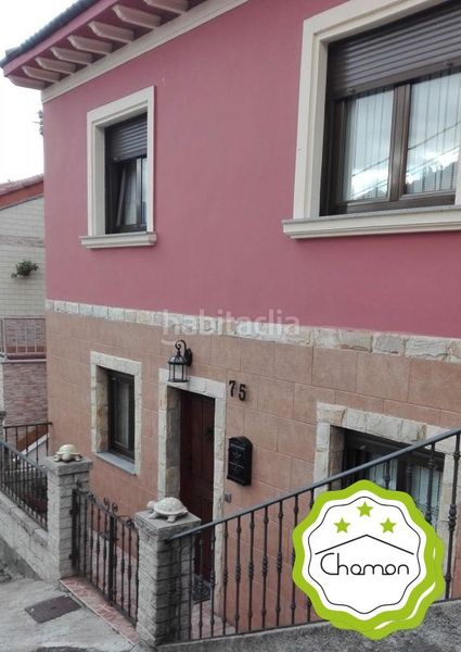 Foto c0c444ae-ac5f-437e-a2ff-335452f299e7. Casa amb calefacció a Lena