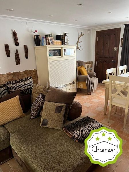 Foto f0272ab3-43d7-449a-ada8-0f1101d0970b. Casa amb calefacció a Lena