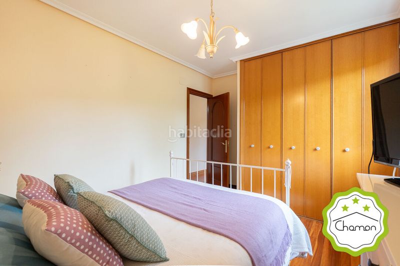 Foto e3e35cd4-2a6c-4c51-a536-cd0b8514069c. Pis amb calefacció aparcament a Mioño-Santullán Castro - Urdiales