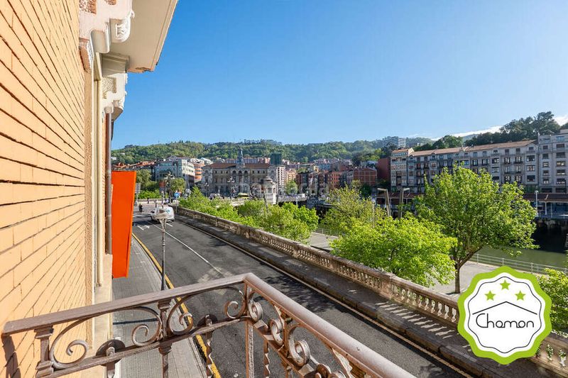 Foto 34498b5d-ef31-4c6b-ac29-a32781f19b52. Pis amb calefacció aparcament a Albia Bilbao