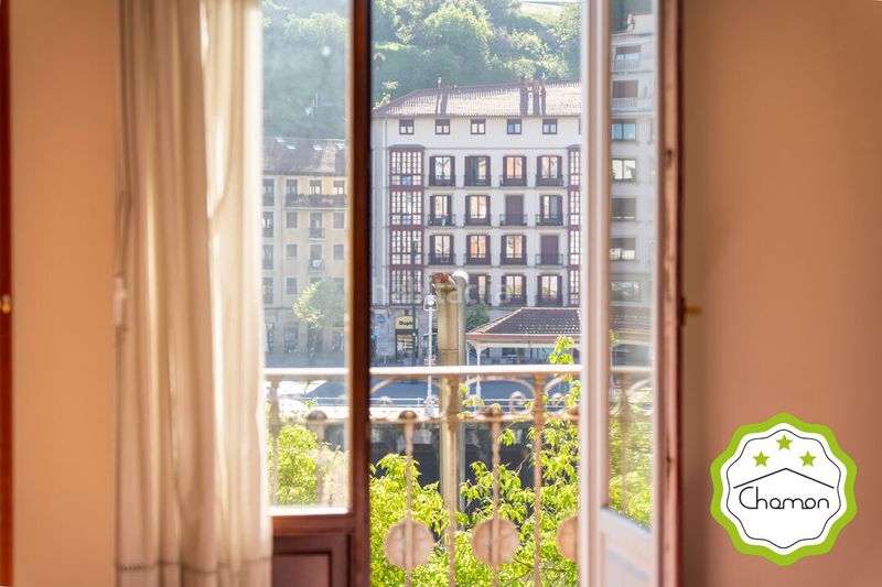 Foto 49abc9f0-520a-4f73-bba0-ee587640bfd2. Pis amb calefacció aparcament a Albia Bilbao