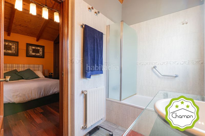 Foto fefd355c-7359-4190-bf87-6e45d5871a57. Casa amb calefacció aparcament piscina a Samano Castro - Urdiales