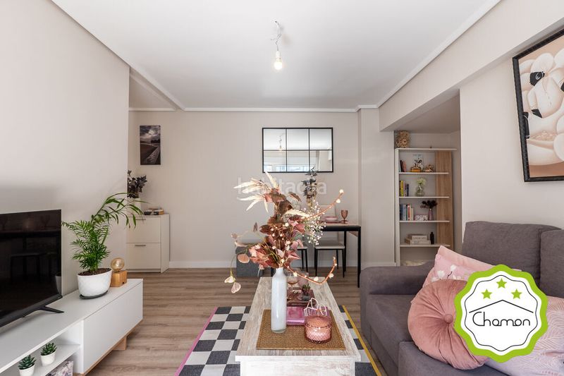 Foto b7b50a4b-de46-455d-8590-55b84d39f23c. Pis amb calefacció a Centro Urbano-Hirigunea Leioa