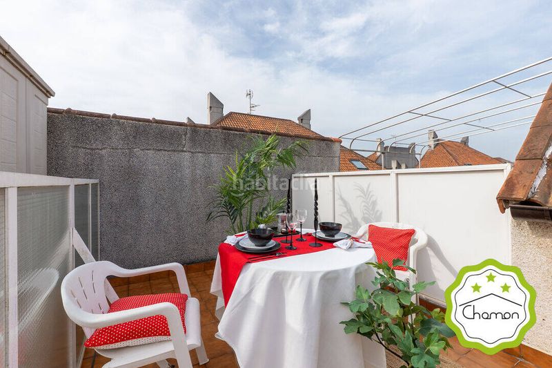 Foto 33a9664a-eb3e-4a26-a478-884154d12b5d. Dúplex amb calefacció aparcament a Tregadín Noja